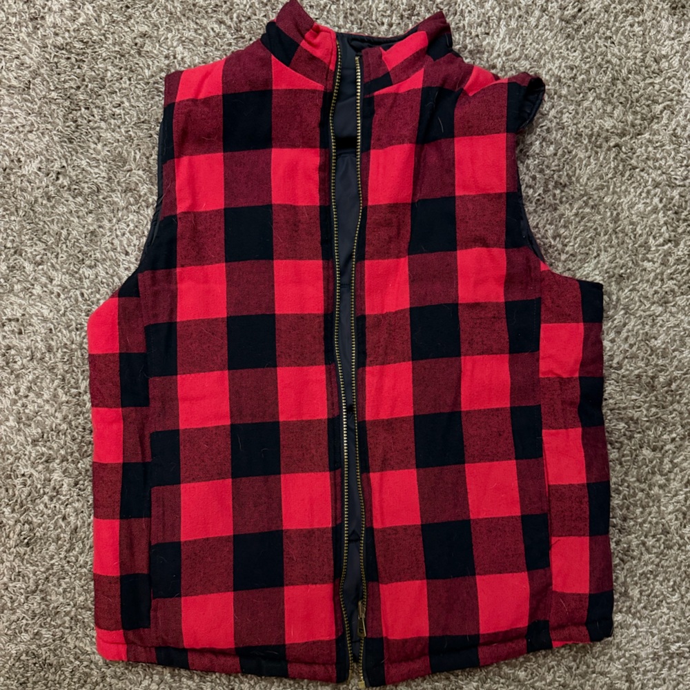 Red and Black Checkered Vest reversible. Lightly used. Mens size L/XL